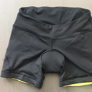 Lululemon padded bikers